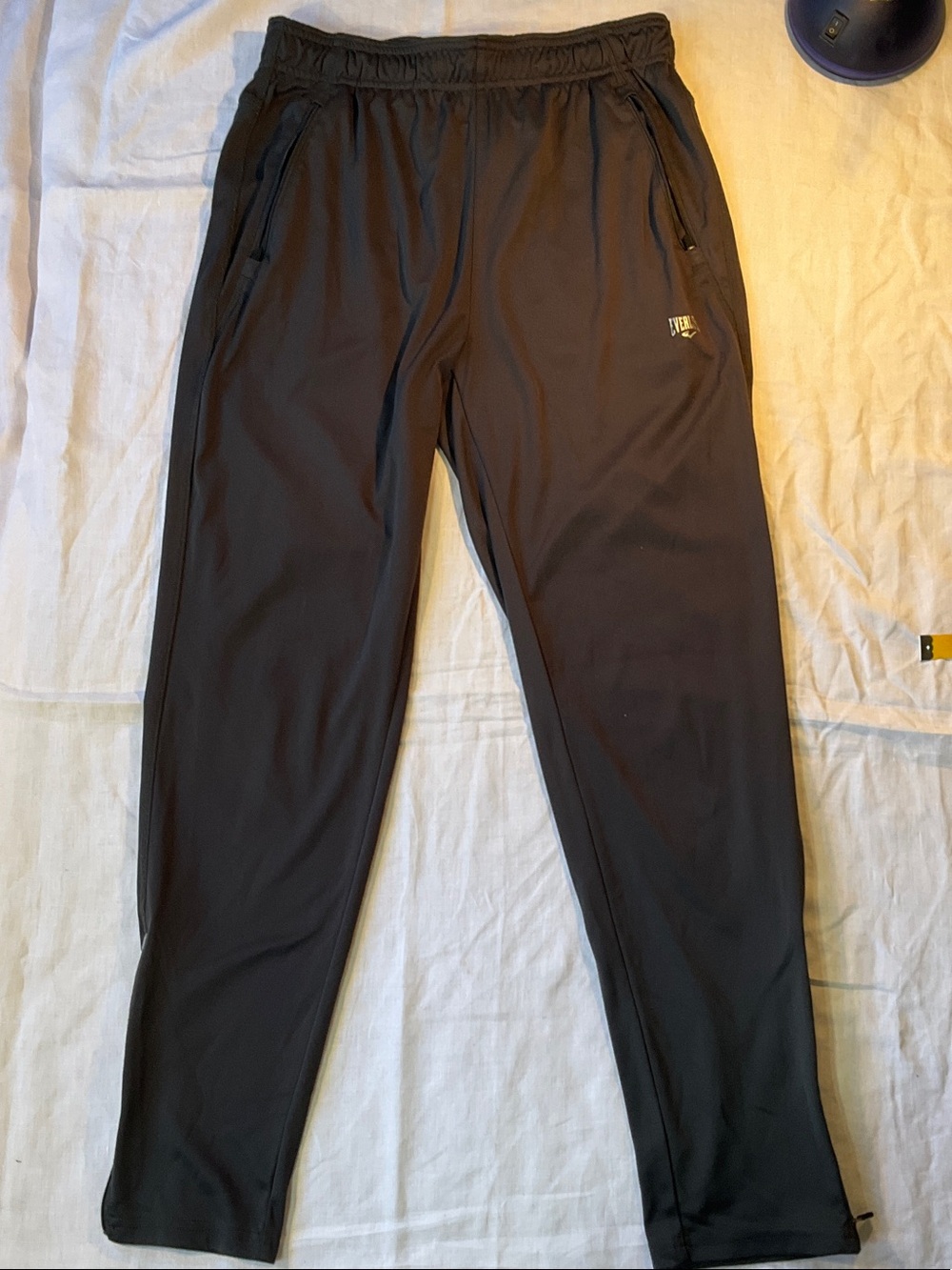 Everlast Men's Athletic Joggers with Zip Pockets